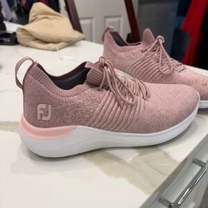 Footjoy XP Spikeless Women’s golf shoes - light pink, excellent condition